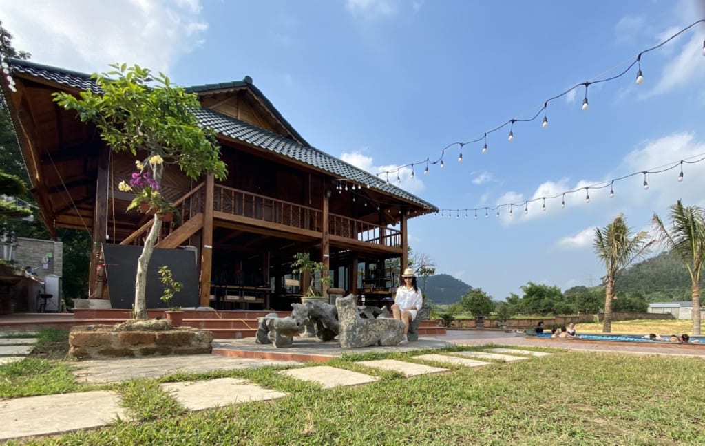 review stream house nhà bên suối Hồ Đồng Đò